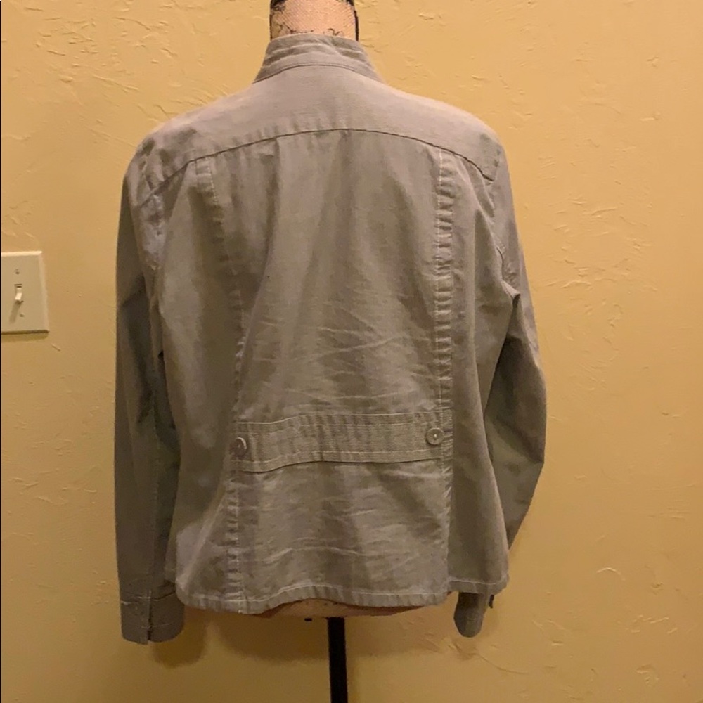 Jacket - Picture 3 of 4
